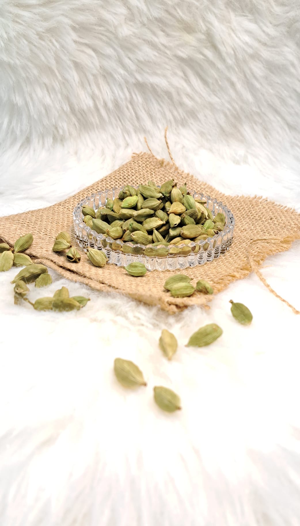 🌿 Grüner Kardamom aus Indien – Premiumqualität